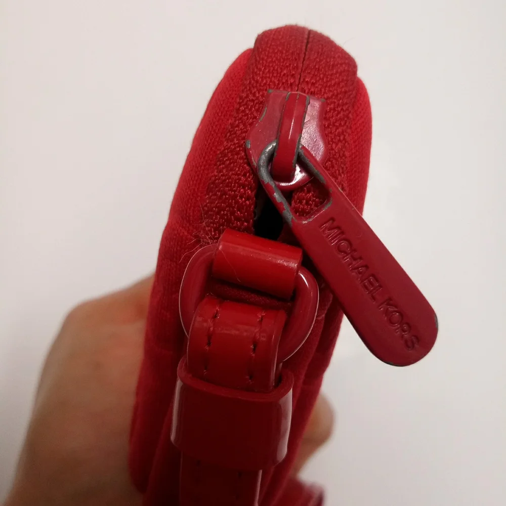 Michael Kors Leather handle Red camara case